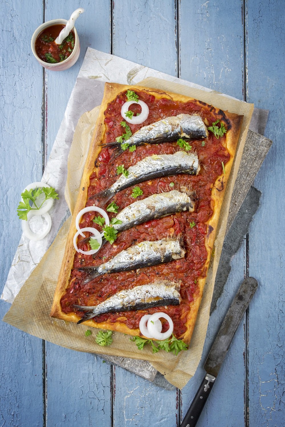 Tarte fine feuilletée aux sardines